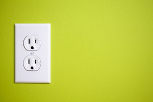 Smart plug power outlet